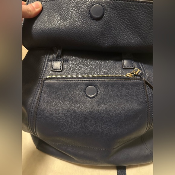 Tory Burch Half-Moon Crossbody Leather Bag! - Picture 5 of 16